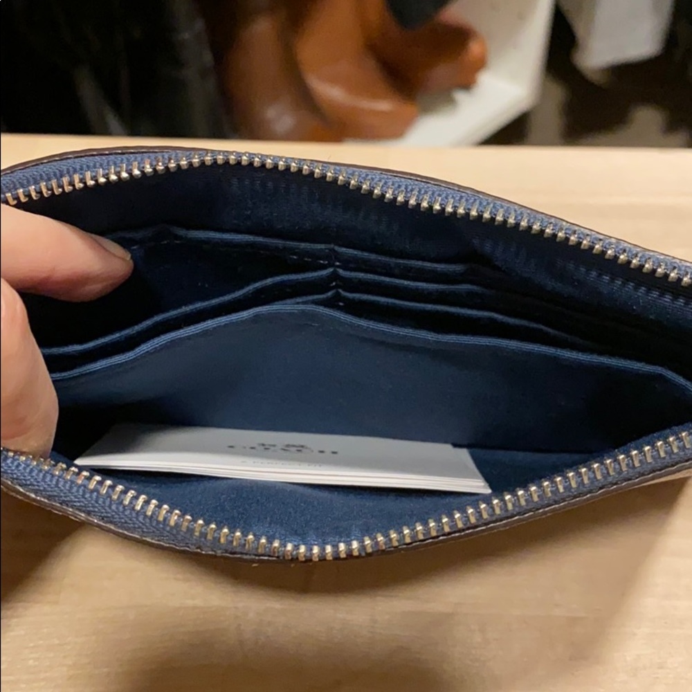Coach Wristlet/Wallet - Picture 5 of 7